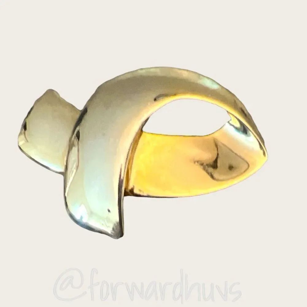 Avon Awareness Ribbon Gold Tone Brooch